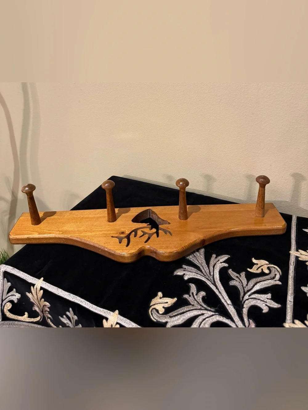 Vintage Wood Deer Elk Peg Rack Wall Mount Coat Mug Hanger